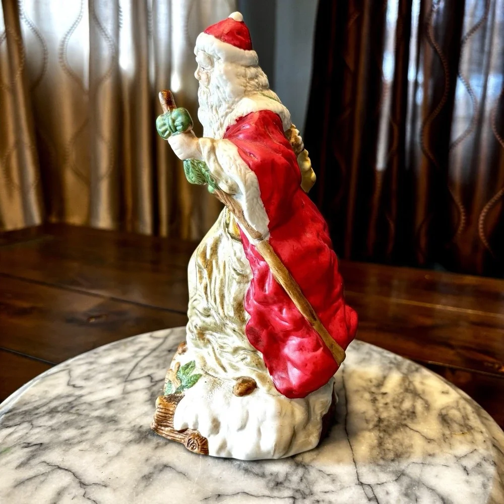 VTG Hiking Santa Clause Snow Ceramic Figurine Music Box ~‎ White Christmas Song